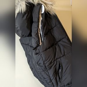 Women's Hollister faux fur puffy vest